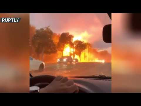 اليمن اليوم- شاهد: لحظة انفجار خط كهربائي بعد أن ضربته صاعقة في روسيا1710568/0