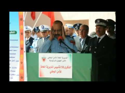 شرطي في المغرب يتلو القرآن الكريم بصوت عذب