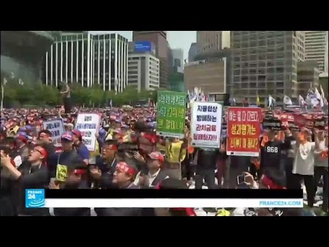 بالفيديو مظاهرات حول العالم