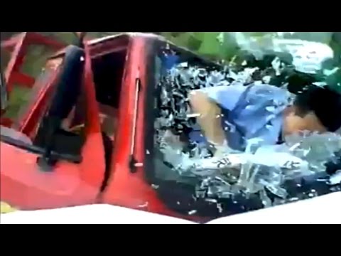 مشهد سينمائي حول حادث تصادم بين تروسيكل وسيارة في الصين