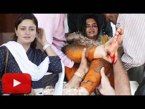 بالفيديو برلمانية هندية تسقط في بالوعة
