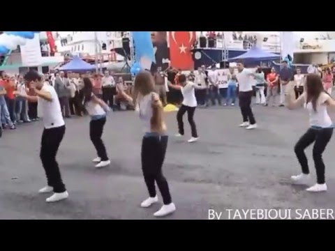 بالفيديو تركيات يرقصن على طريقة الركادة
