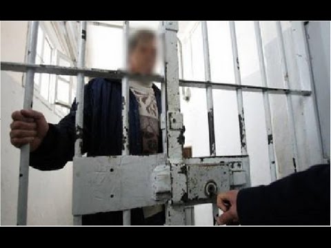 بالفيديو سجين يُروج الأقراص المهلوسة في رمضان‎