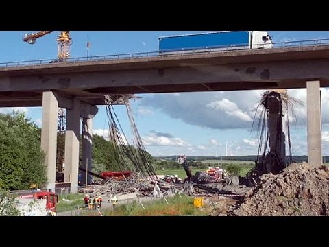 بالفيديو شاهد انهيار جسر في ألمانيا يخلف قتيلا وعشرات الجرحى