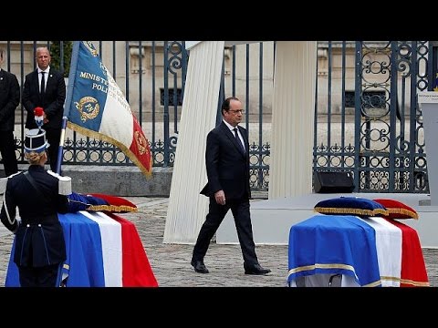 فرنسا تكرم شرطيين قتلا في هجوم إرهابي