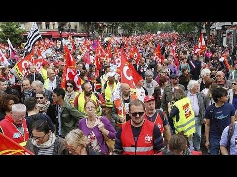 الحكومة الفرنسية تتراجع عن حظر تظاهرة ضد قانون العمل