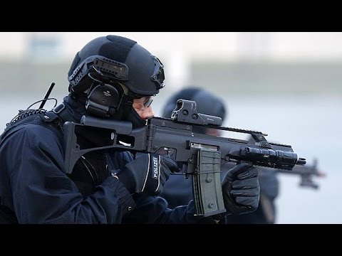 بالفيديو هجوم نفذه مسلحًا على صالة للسينما في ألمانيا