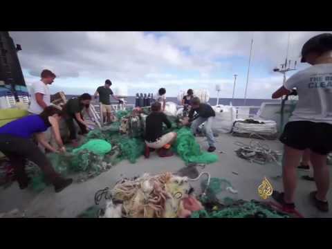 مشروع هولندي لتنظيف المحيطات من النفايات