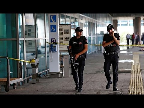 حداد وطني في تركيا إكرامًا لضحايا الاعتداء على مطار أتاتورك