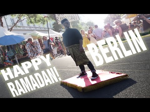 مسلم يطير في شوارع برلين على بساط سحري