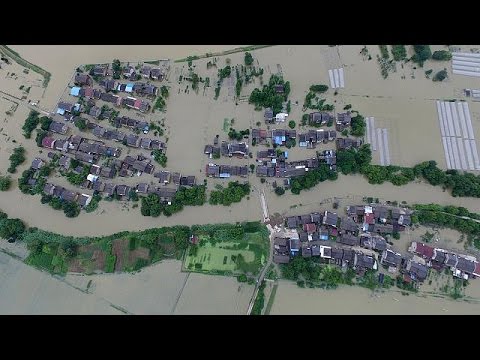 93 قتيلاً على الأقل في فيضانات تضرب الصين