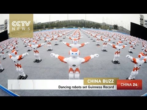 شاهد 1000 روبوت يشاركون في رقصة جماعية في الصين