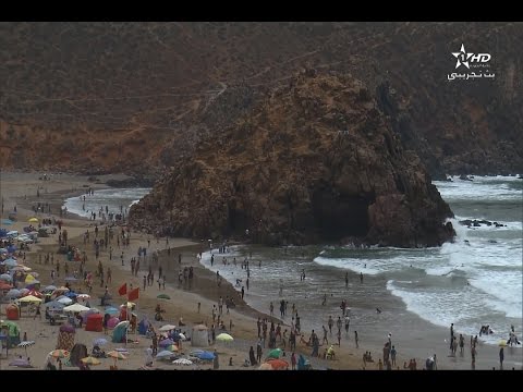 بالفيديو أجواء الاصطياف بالشاطئ الرائع لمير اللفت