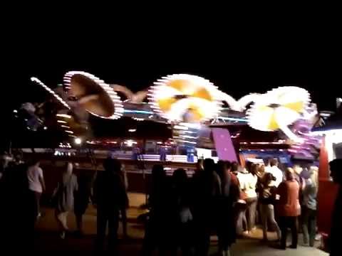 بالفيديو ليالي مدينة اغادير العاب ومرح مثيرة للجدل