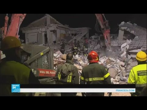 حصيلة زلزال إيطاليا ترتفع مع تواصل عمليات الإنقاذ