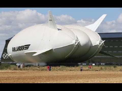 شاهد كيف تحلق أكبر طائرة في العالم بالسماء