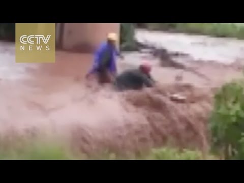 بالفيديو ميرانتي يسبب  فيضانات عارمة في الصين