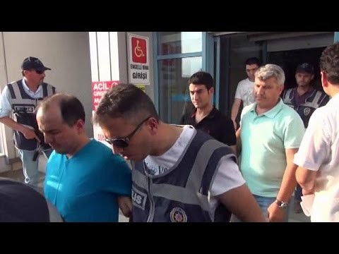 بالفيديو 32 ألف شخص اعتُقلوا على خلفية محاولة الانقلاب على أردوغان
