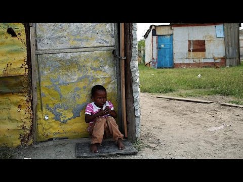 بالفيديو الفقر المدقع في العالم يواصل تراجعه