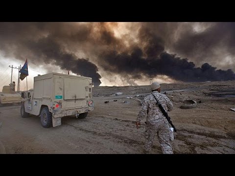 غازات سامة في محيط الموصل والقوات العراقية تواصل مطاردة عناصر داعش