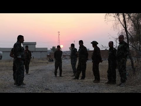 بالفيديو عراقيون من الاقلية الكاكائية يعودون الى قريتهم في الموصل