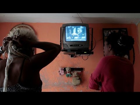 كوبا تستيقظ على نبأ وفاة زعيمها فيدال كاسترو