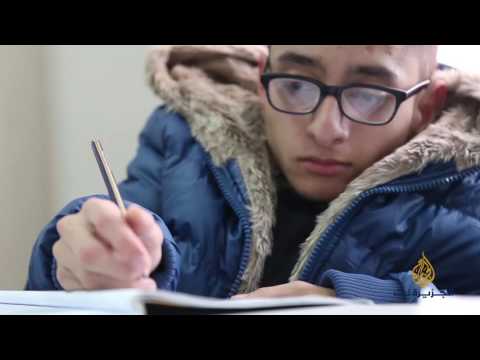 المقدسي علي محمد علي يرفض الاستسلام للإعاقة