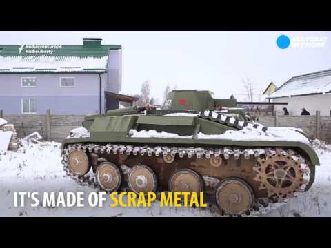 شاهد روسي يصنع دبابة حربية في جراج منزله