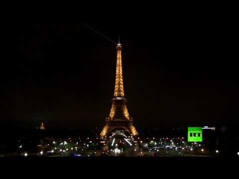بالفيديو إطفاء أضواء برج إيفل في باريس وسط حالة من الحزن