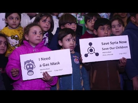 شاهد تظاهرة في دوما ضد استخدام الأسلحة الكيميائية