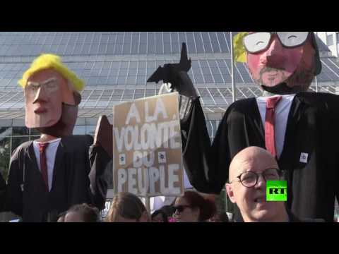 متظاهرون في بروكسل يطردون الرئيس الأميركي من الجحيم