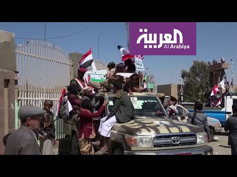 شاهد أنصار جماعة الحوثي يختطفون النساء في صنعاء