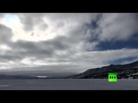 شاهد تجمد سطح بحيرة في شرق روسيا