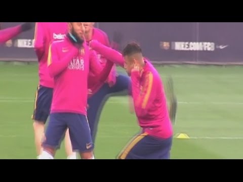 شاهد مباراة ملاكمة بين نيمار ومواطنه ألكانترا