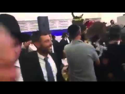 بالفيديو أغرب مظاهر الاحتفالات بعيد البركة اليهودي