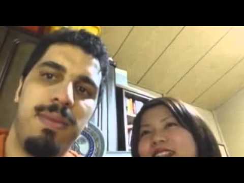 بالفيديو مغربي حفظ زوجته اليابانية سورتين من القرآن الكريم