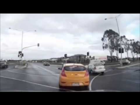 فيديو لقطة تثير التساؤلات بشأن وجود شبح سيارة أم خدعة بصريّة