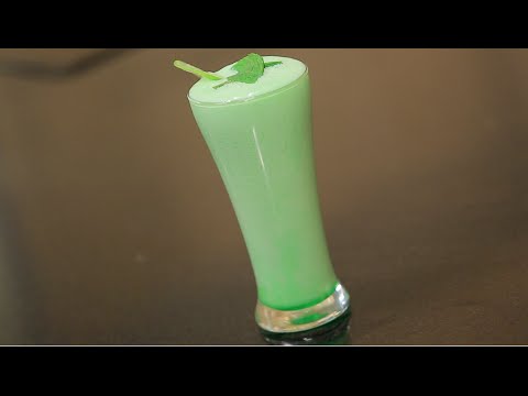 بالفيديو طريقة عمل عصير ليمون باللبن والنعناع