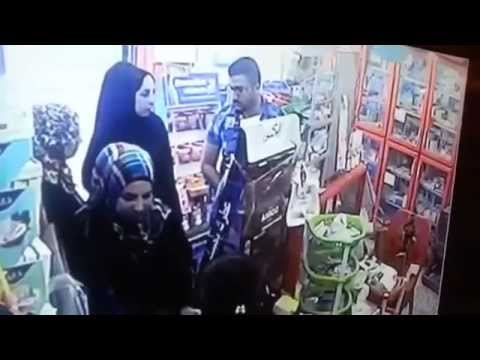 تفتيش 3 فتيات حاولن سرقة معروضات من داخل صيدلية
